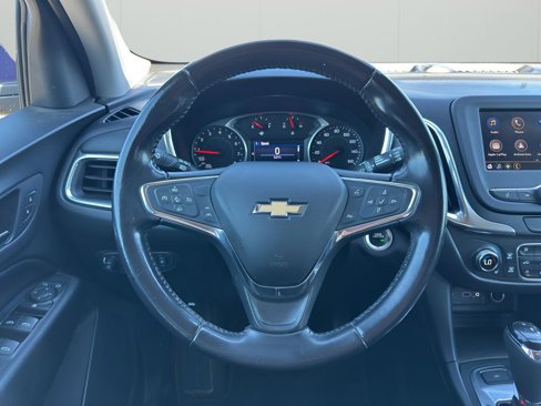 Used 2020 Chevrolet Equinox LT w/ Driver Convenience Package image 3