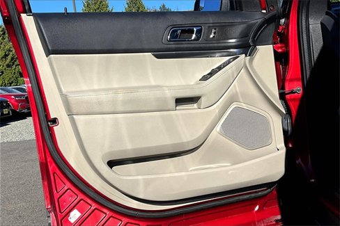 Used 2013 Ford Explorer 4WD w/ Class III Trailer Tow Pkg image 21