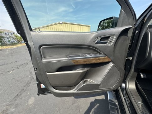 Certified 2020 GMC Canyon Denali image 22