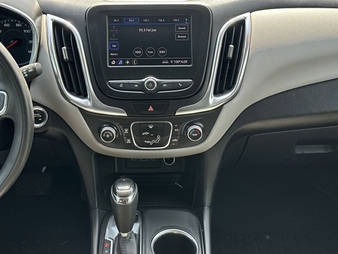 Used 2021 Chevrolet Equinox LS w/ LS Convenience Package image 27