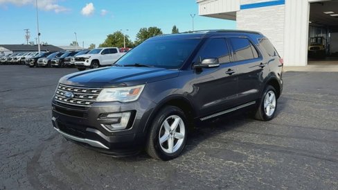 Used 2016 Ford Explorer XLT w/ Equipment Group 202A image 4