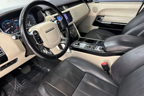 Used 2013 Land Rover Range Rover HSE image 4