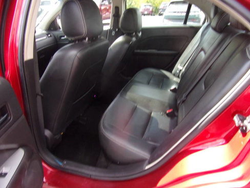 Used 2012 Ford Fusion SEL image 16