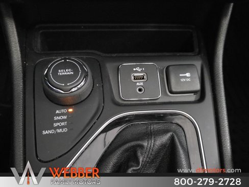 Used 2021 Jeep Cherokee Limited image 25
