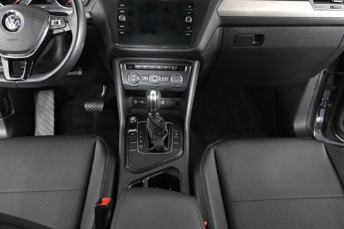 Used 2018 Volkswagen Tiguan SEL image 20