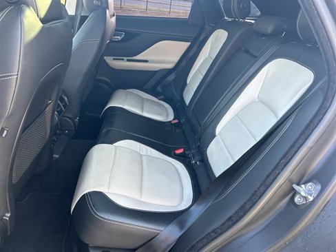 Used 2017 Jaguar F-PACE R-Sport image 27