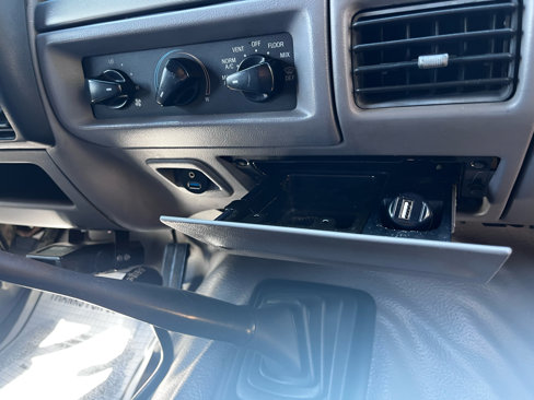 Used 1995 Ford F150 XL image 62