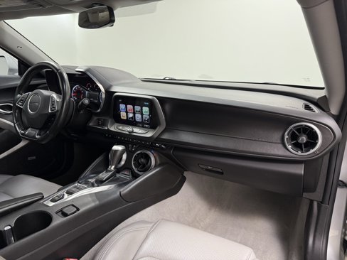Used 2018 Chevrolet Camaro LT image 22