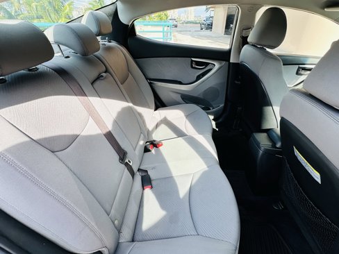 Used 2013 Hyundai Elantra GLS w/ Preferred Pkg image 15