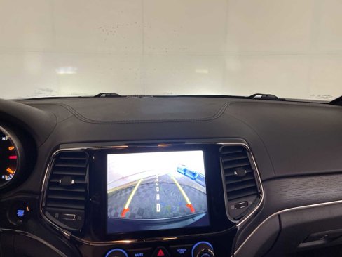 Used 2020 Jeep Grand Cherokee High Altitude image 15