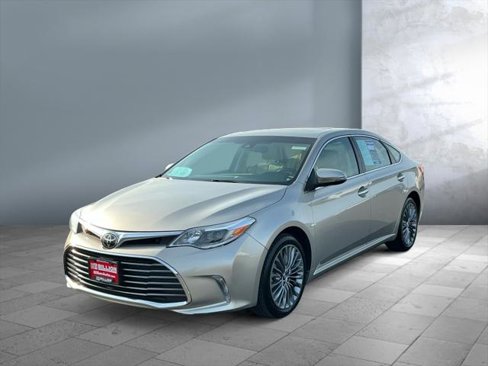 Certified 2017 Toyota Avalon Limited image 1