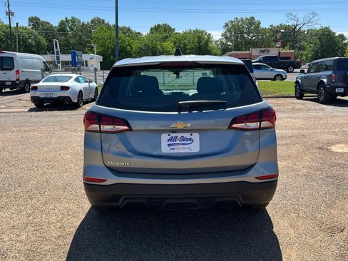 Used 2023 Chevrolet Equinox LS image 4