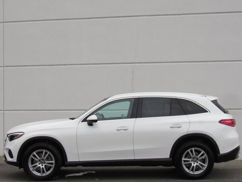New 2025 Mercedes-Benz GLC 300 4MATIC image 4