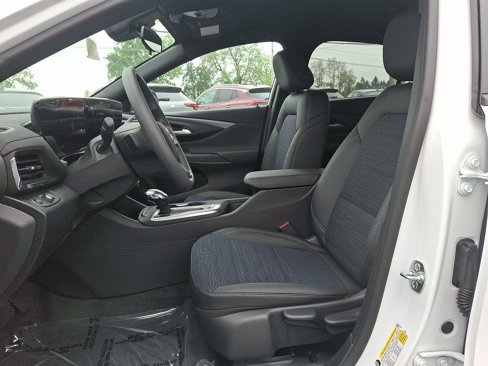 New 2025 Buick Envista Preferred image 6