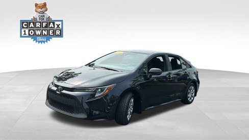 Used 2021 Toyota Corolla LE image 3