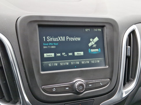 Used 2018 Chevrolet Equinox LT image 16