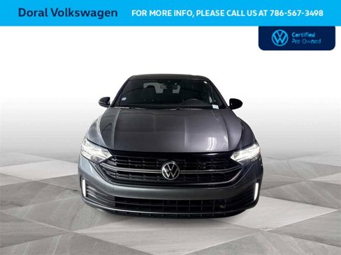 Certified 2022 Volkswagen Jetta Sport image 3