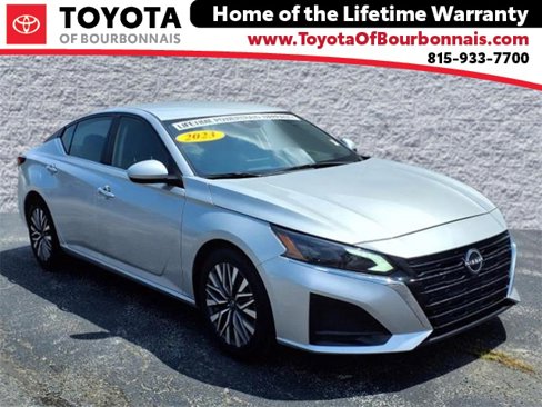 Used 2023 Nissan Altima 2.5 SV image 1