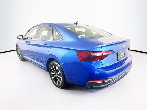 Used 2022 Volkswagen Jetta S image 5