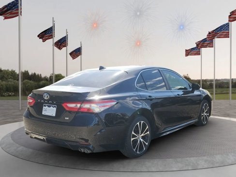 Used 2019 Toyota Camry SE image 7