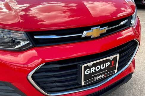 Used 2020 Chevrolet Trax LS w/ LPO, Cargo Package image 27