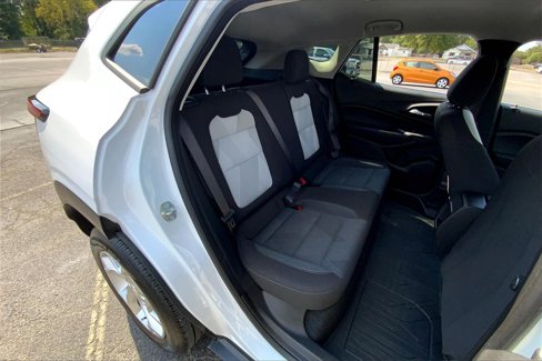 Used 2024 Chevrolet Trax LS w/ LS Convenience Package image 28
