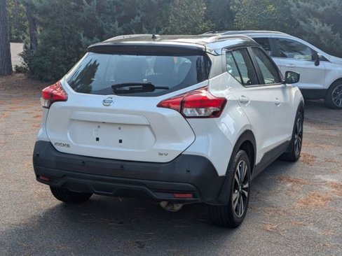 Used 2020 Nissan Kicks SV image 3