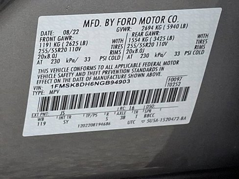 Certified 2022 Ford Explorer XLT w/ Equipment Group 202A image 27