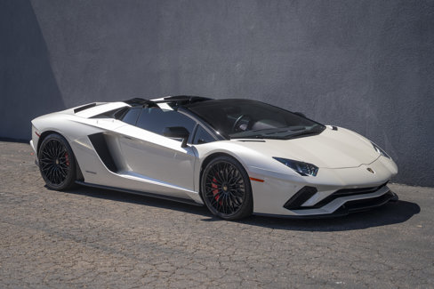Used 2019 Lamborghini Aventador S image 7