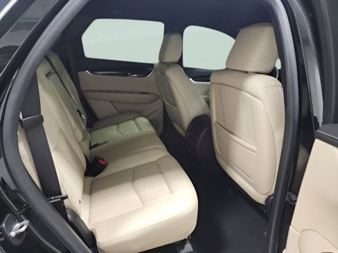 Used 2017 Cadillac XT5 FWD image 14