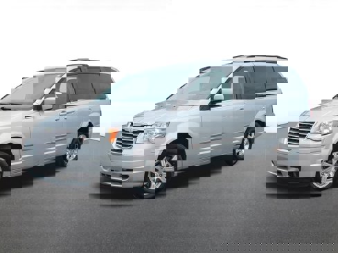 Used 2009 Chrysler Town & Country Touring image 1