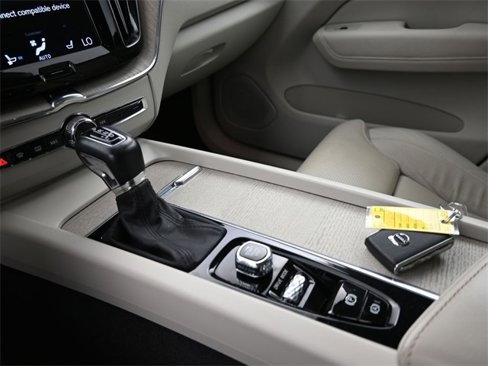Used 2021 Volvo XC60 T5 Inscription w/ Advanced Package image 15