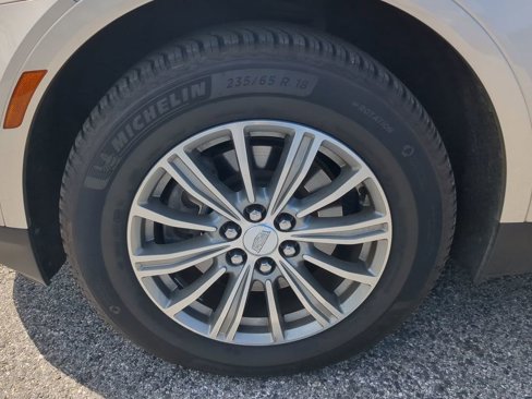 Used 2019 Cadillac XT5 Luxury image 10