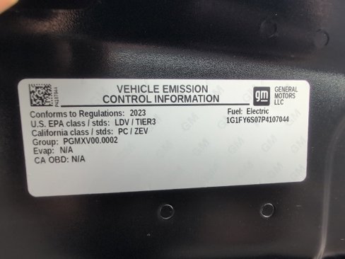 Used 2023 Chevrolet Bolt EUV LT w/ Comfort Package image 48