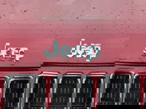Used 2015 Jeep Grand Cherokee Limited image 11