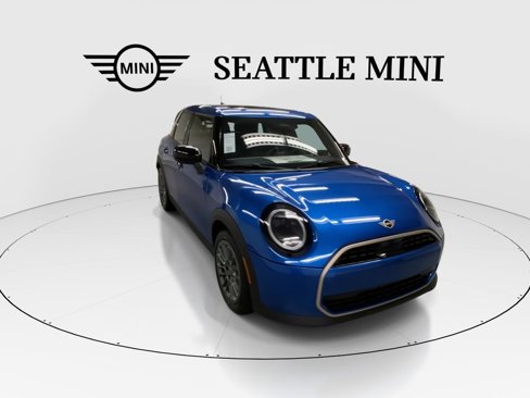 New 2025 MINI Cooper 4-Door Hardtop image 3