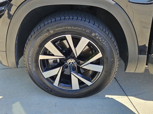 Used 2021 Volkswagen Atlas Cross Sport SE image 35
