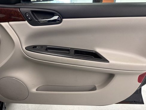 Used 2010 Chevrolet Impala LS image 25