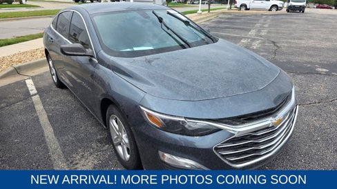 Used 2020 Chevrolet Malibu LS w/ LPO, Convenience Package 1 image 4