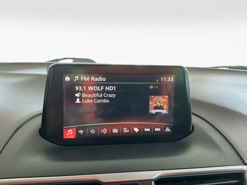 Used 2018 MAZDA MAZDA3 Touring image 13
