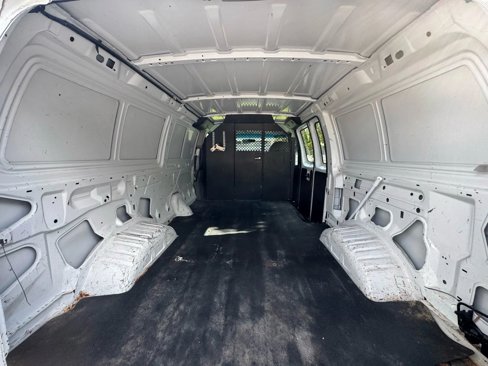 Used 2008 Ford E-250 and Econoline 250 image 17