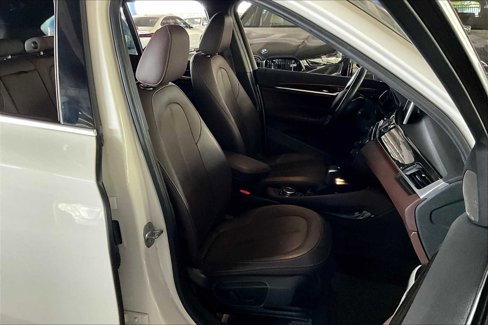 Used 2016 BMW X1 xDrive28i image 8