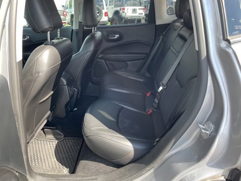 Used 2019 Jeep Compass Altitude image 10