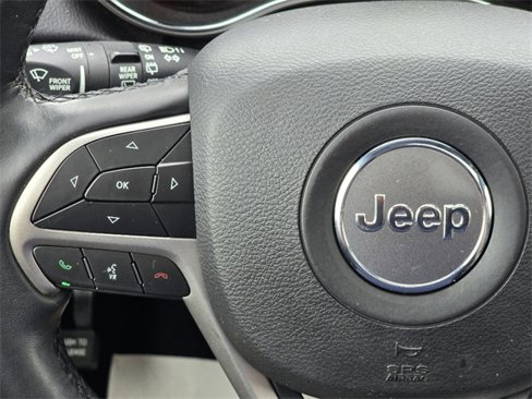 Used 2019 Jeep Grand Cherokee Limited w/ Luxury Group II image 16