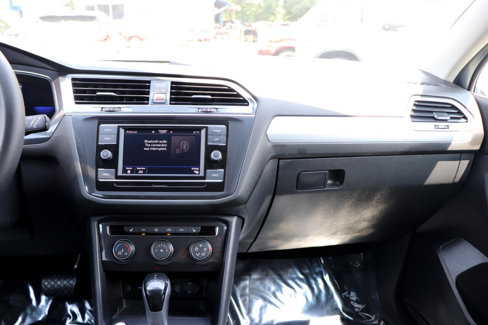 Used 2022 Volkswagen Tiguan S image 18