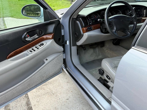 Used 2004 Buick Le Sabre Custom image 14