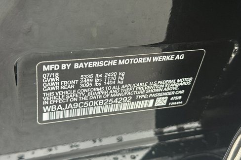 Used 2019 BMW 530e w/ Convenience Package image 29
