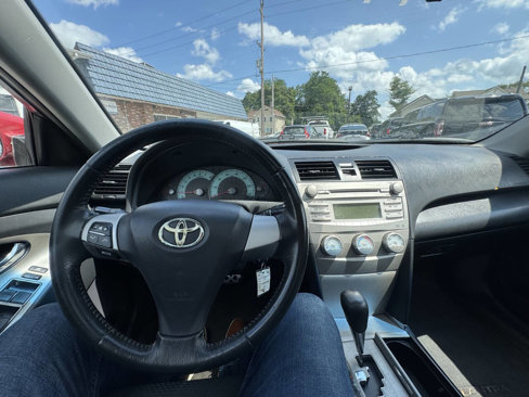 Used 2010 Toyota Camry SE image 21