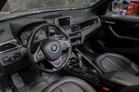 Used 2017 BMW X1 sDrive28i image 3