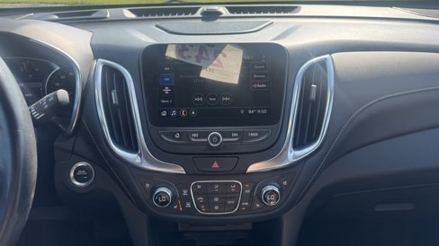 Used 2021 Chevrolet Equinox Premier image 24